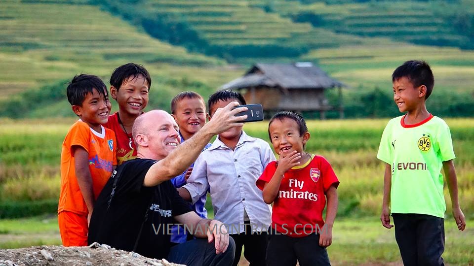 https://toursvietnamontrails.com/wp-content/uploads/2017/07/4wd-self-drive-tour-vietnam.jpg