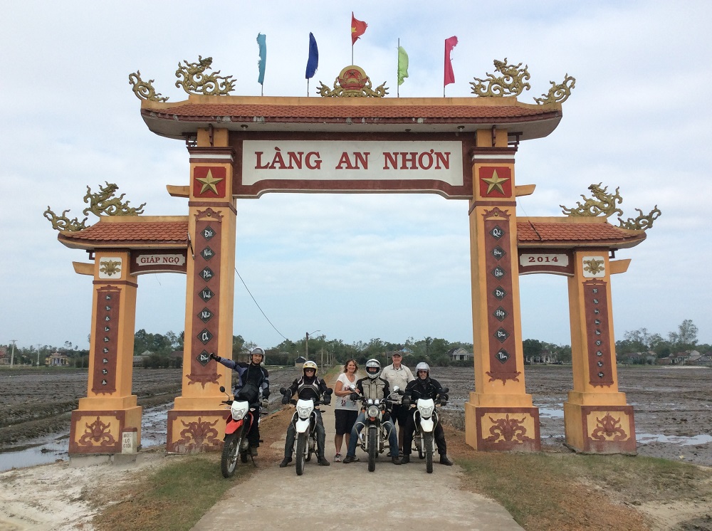 https://toursvietnamontrails.com/wp-content/uploads/2017/07/img0358.jpg