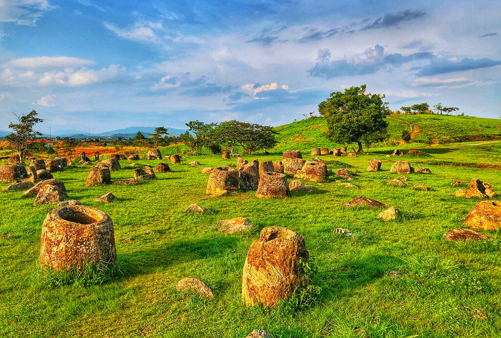 https://toursvietnamontrails.com/wp-content/uploads/2017/07/plain-of-jars-laos-1024x690.jpeg